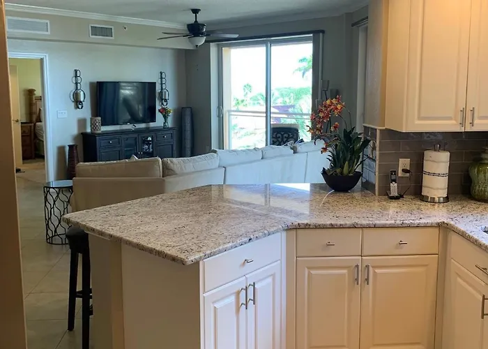 Apartment Belle Harbor 506w Panoramic Views